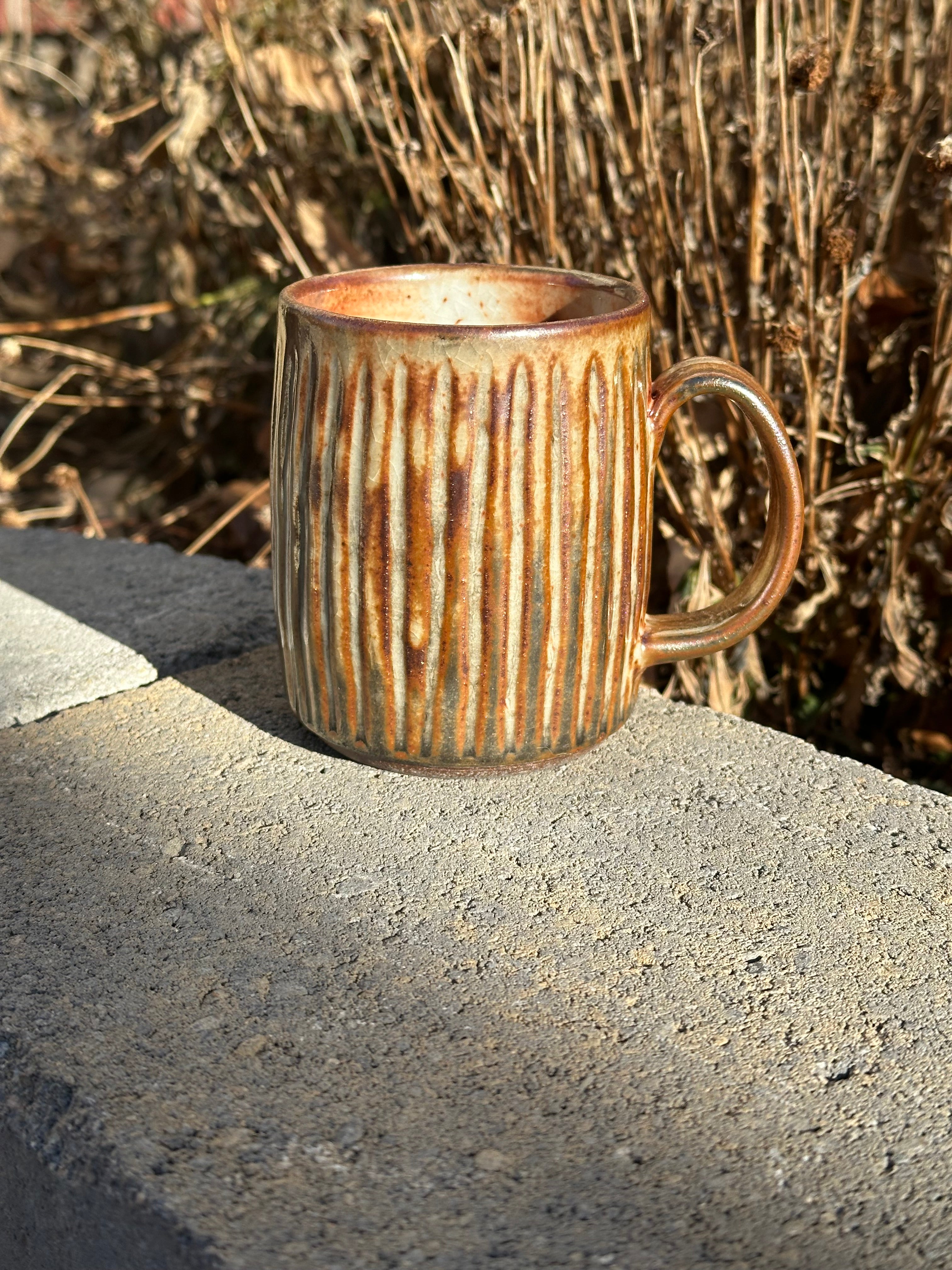 Shino Mug w Lines - 11 oz