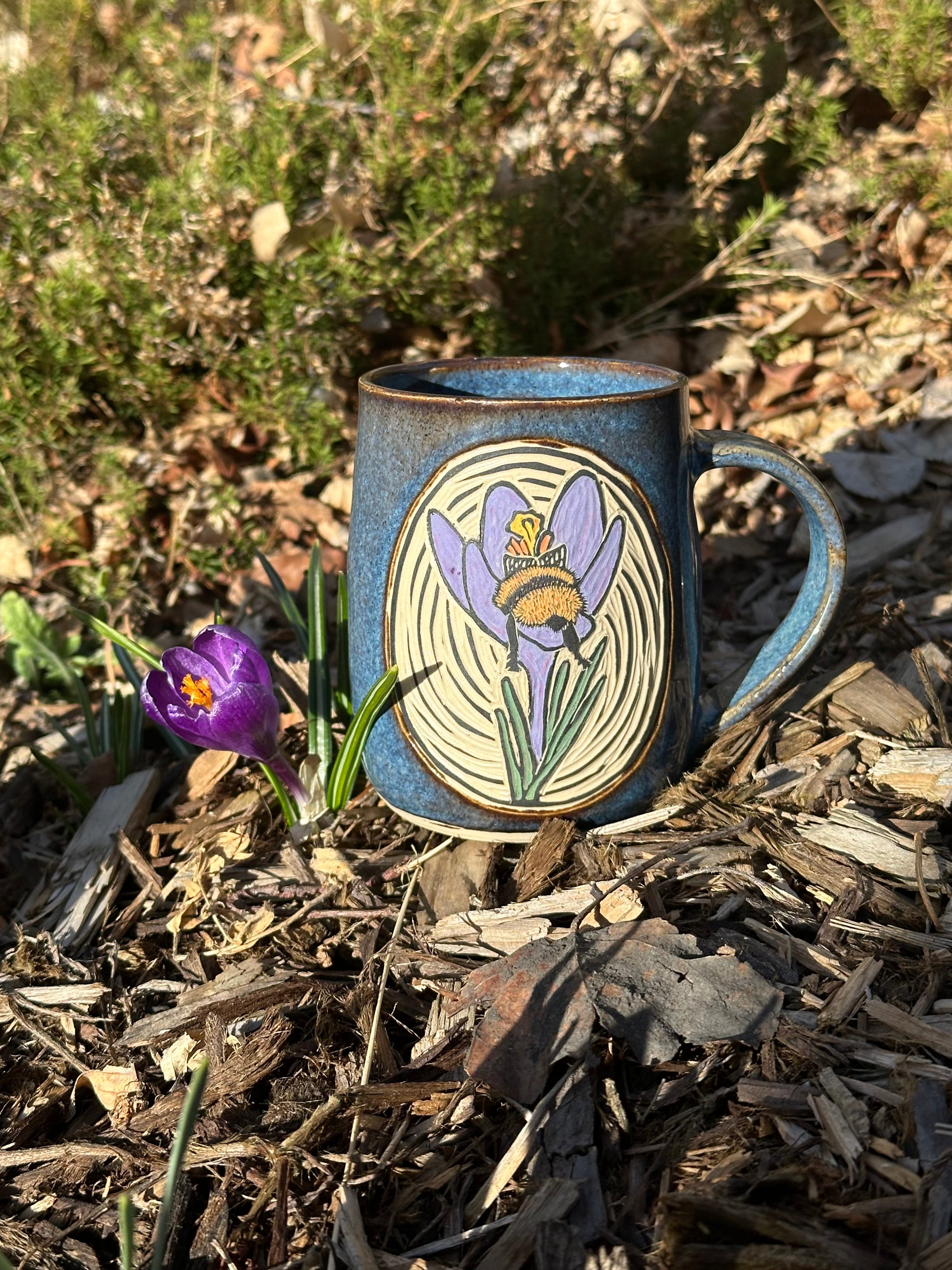 Bumble Bee Butt and Crocus Mug - 13 oz